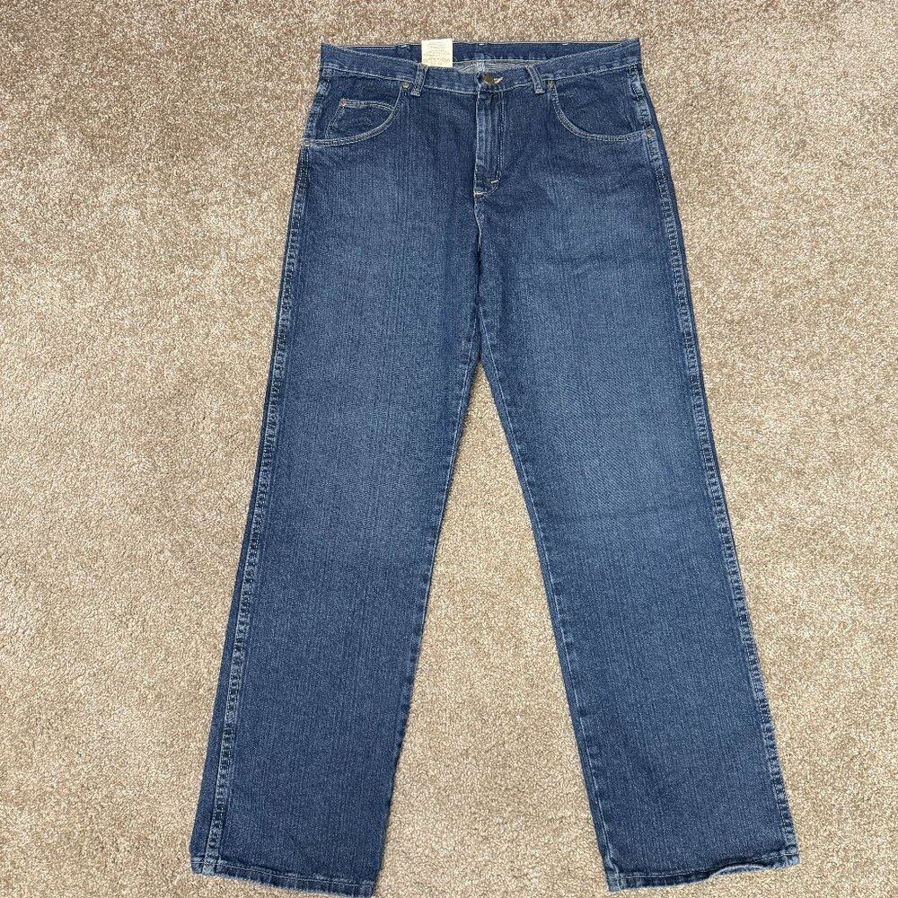 Wrangler Rugged Wear Straight Leg Jeans Mens 35x34 Blue Denim Cotton Relaxed Fit